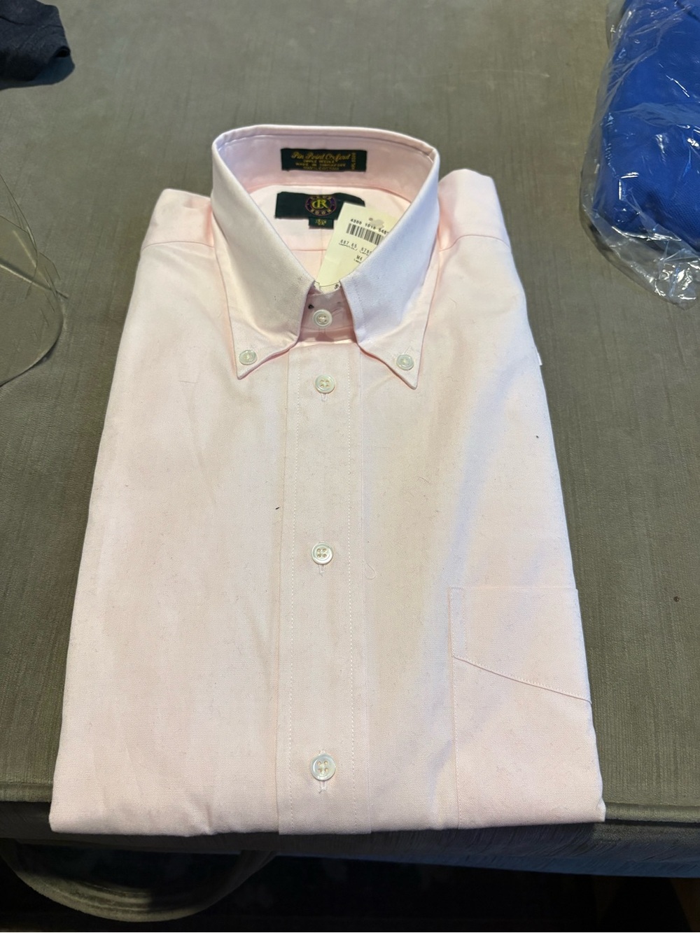 Club Room Men's Light Pink Button-Down Dress Shirt